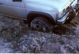 02 - Truck stuck in frozen mud near Tamara, before dawn