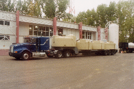 1.28 - Truck loaded with 4 tanks ready to go to El Chacay